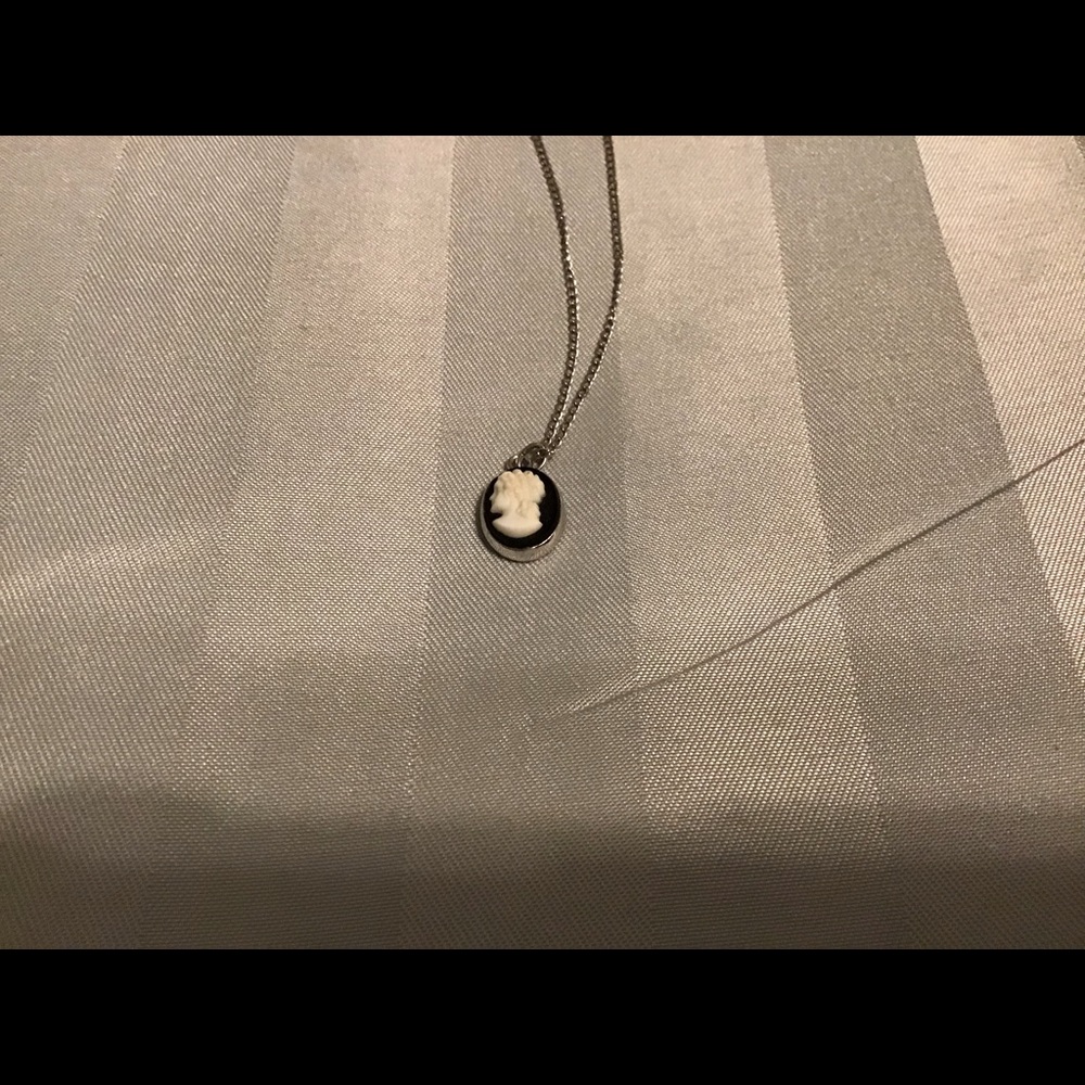 Authentic charm 1900